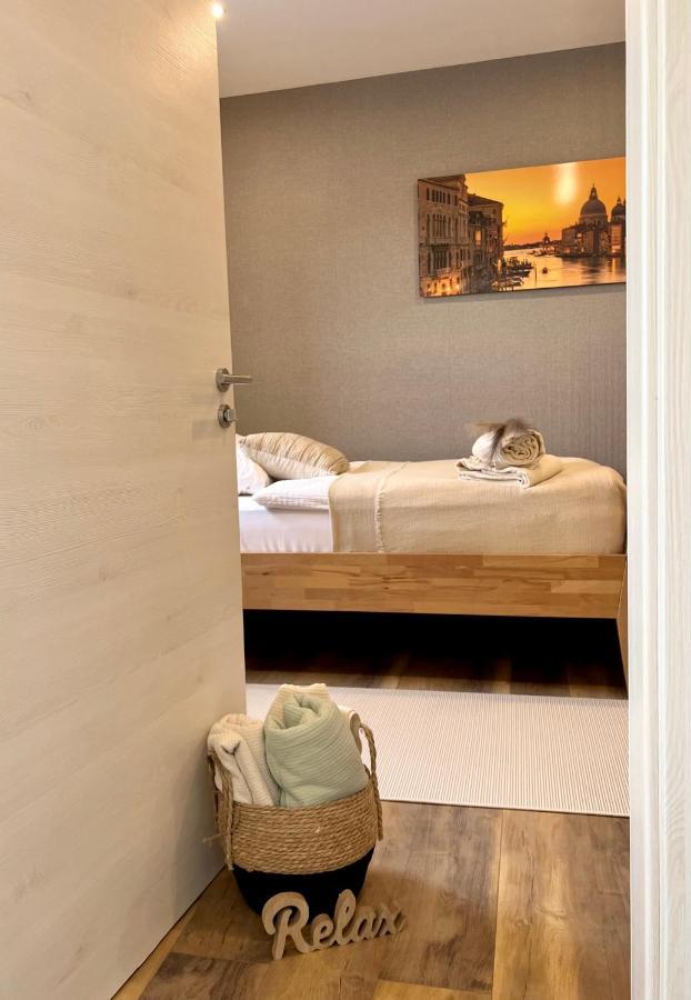 Grosse Wohnung Wellness + Sauna + Netflix Petershagen Exterior foto