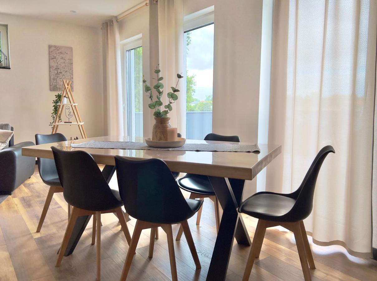 Grosse Wohnung Wellness + Sauna + Netflix Petershagen Exterior foto